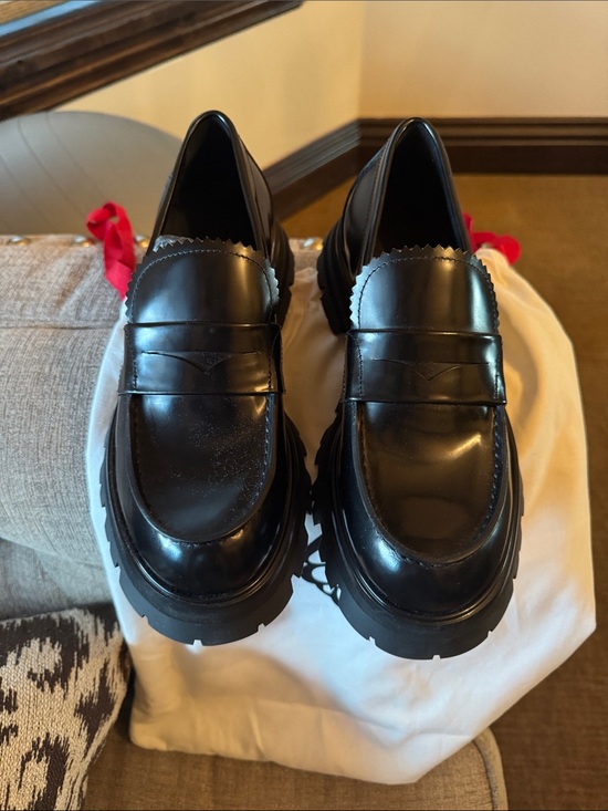 Alexander McQueen Shoes - Alexander McQueen Black Leather Chunky Loafer. NWOT
